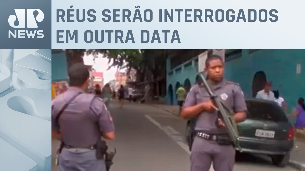 Justiça decidirá se leva a júri 13 PMs acusados...