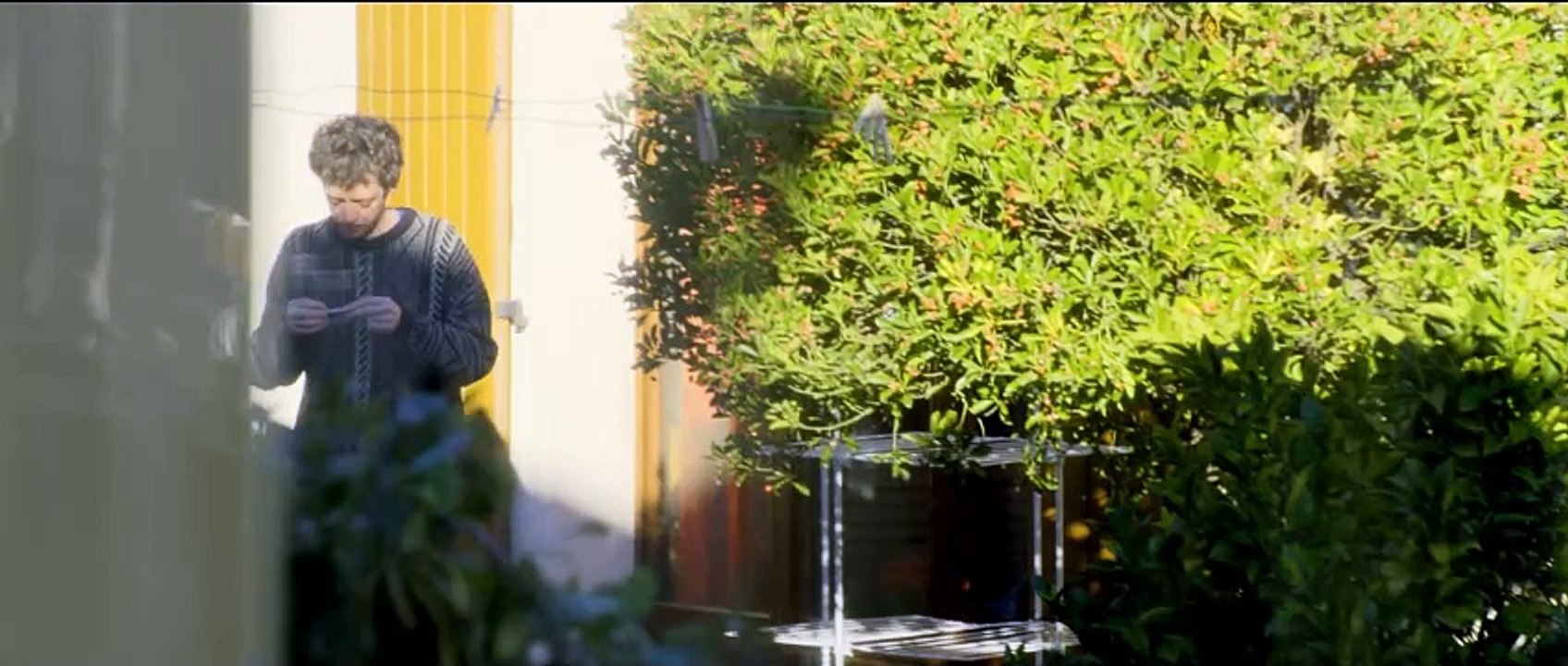 Les Gens d’à côté Bande-annonce VF