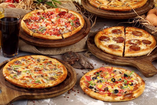 The Most Popular Pizza Toppings in the US (National Pizza Party Day)