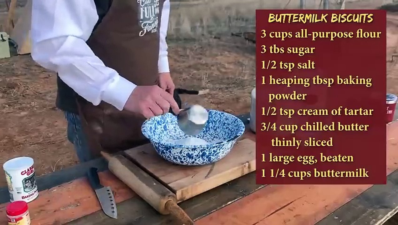 Old Fashioned Biscuits and Gravy