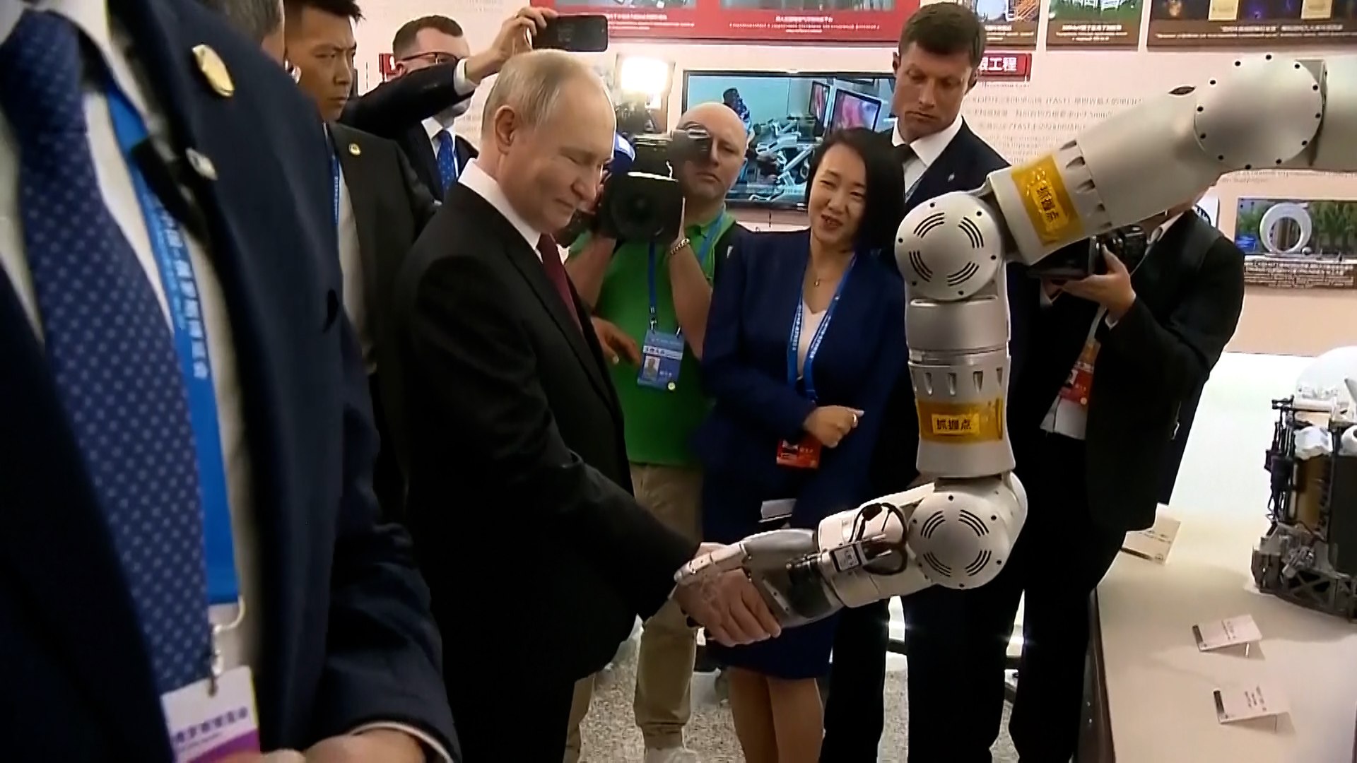 El paseo de Putin por la ciudad de hielo de China que fue fundada por los rusos