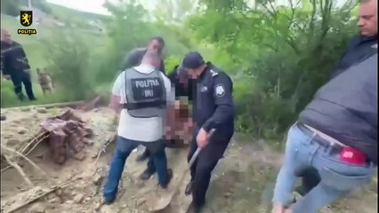 Homem de 62 anos resgatado após ser enterrado vivo durante quatro dias