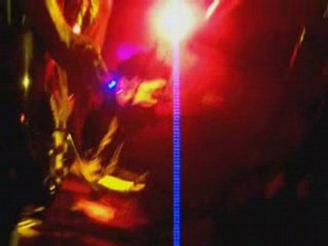 the Flying Pigs - Paranoïa (live le Gibus club 10 avril 2008)