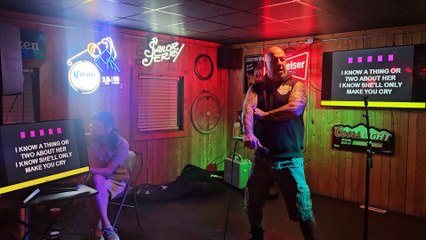 KISS - STRUTTER (PERFORMED AT SCOREZ)