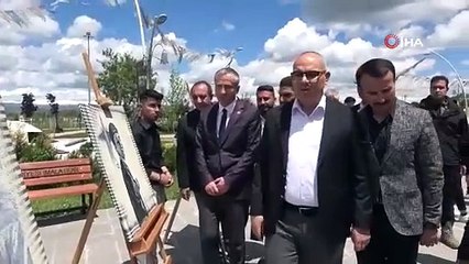 Gazze’deki savaşın basına yansıyan görüntüleri öğrenciler tarafından resmedildi