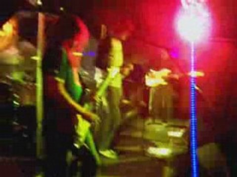 the Flying Pigs - She's a man (live le Gibus 10 avril 2008)