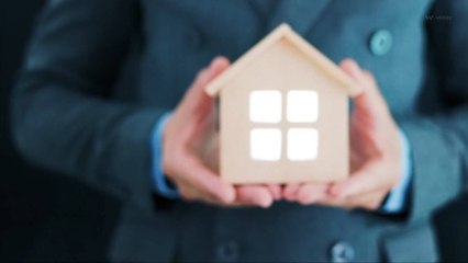 Home Prices Dip as Homebuyers Show Dwindling Interest