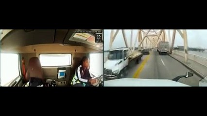 Caminhão fica pendurado em ponte após colisão nos EUA