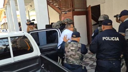 Realizan audiencia a alcalde de Colón, Alex Lee