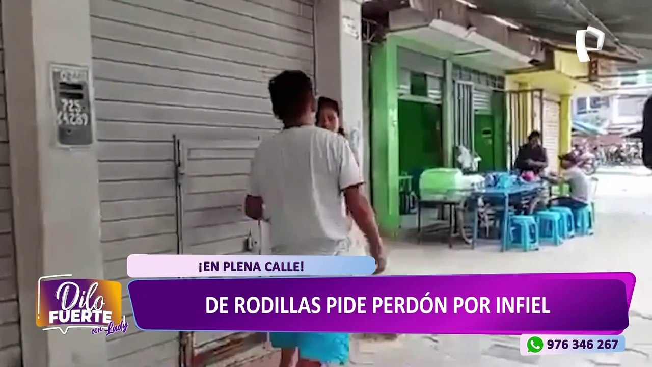 ¡Le fue infiel en reiteradas ocasiones! hombre pide perdón de rodillas a su pareja en plena calle