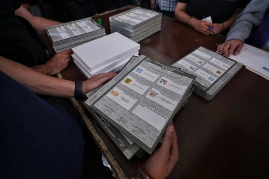 Dan banderazo de salida a 11.6 millones de boletas electorales de la CDMX
