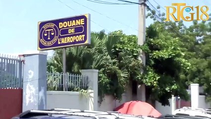 Figi batiman piblik yo yon jou avan selebrasyon 221èm ane kreyasyon drapo Ayisyen an.