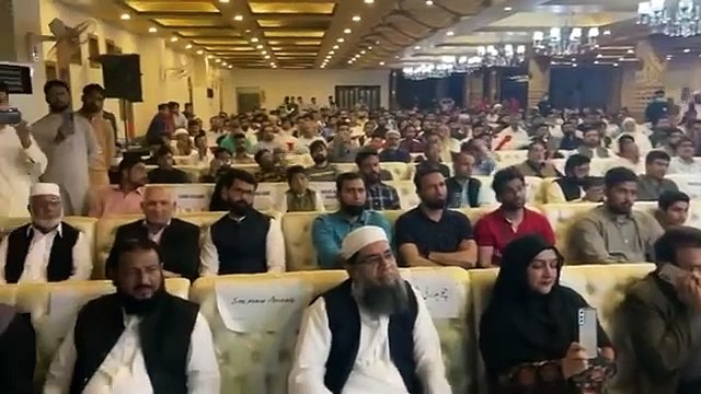 یہ کلپ ہزاروں تولہ سونے سے بھی قیمتی ہے۔۔۔ اس کو سمجھیں اور سیریس ہوجائیں، ورنہ ہمارے بچے قیامت کے دن ہمیں جہنم کی طرف دھکیلنے کے سبب بن جائیں گے، بلکہ اس راستہ پے بہت آگے نکل چکے ہیں۔