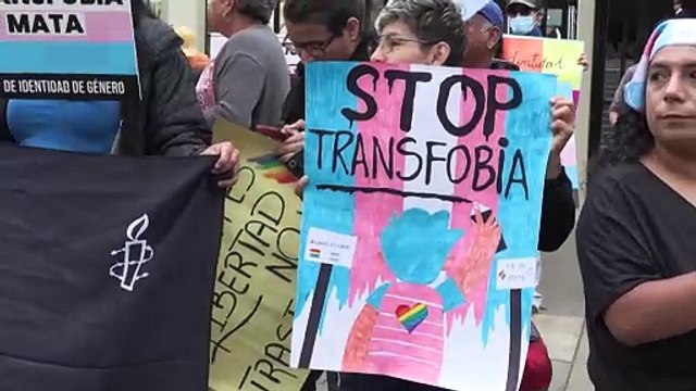 Protesta en Perú por decreto que describe la transexualidad como trastorno mental
