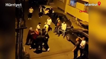 Bağcılar'da iki aile arasında kemerli sopalı kavga kamerada