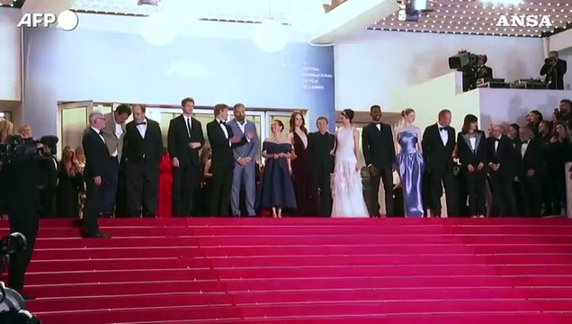 Cannes, le star del cinema mondiale sul red carpet del Festival