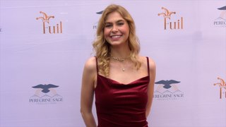 Elle LeBlanc attends the Grand Vin Unveiling of Fuil Wines red carpet celebrity event