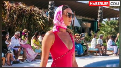 Suudi Arabistan'da kurallar yıkılıyor! Ülke tarihinde ilk kez mayolu defile düzenlendi