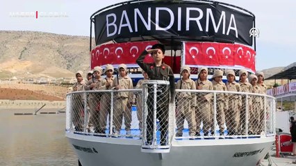 Gazi Mustafa Kemal Atatürk'ün Samsun'a çıkışı temsili olarak canlandırıldı