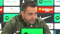 Primera pregunta en castellano sobre la polémica con Laporta: la incomodez de Xavi es manifiesta