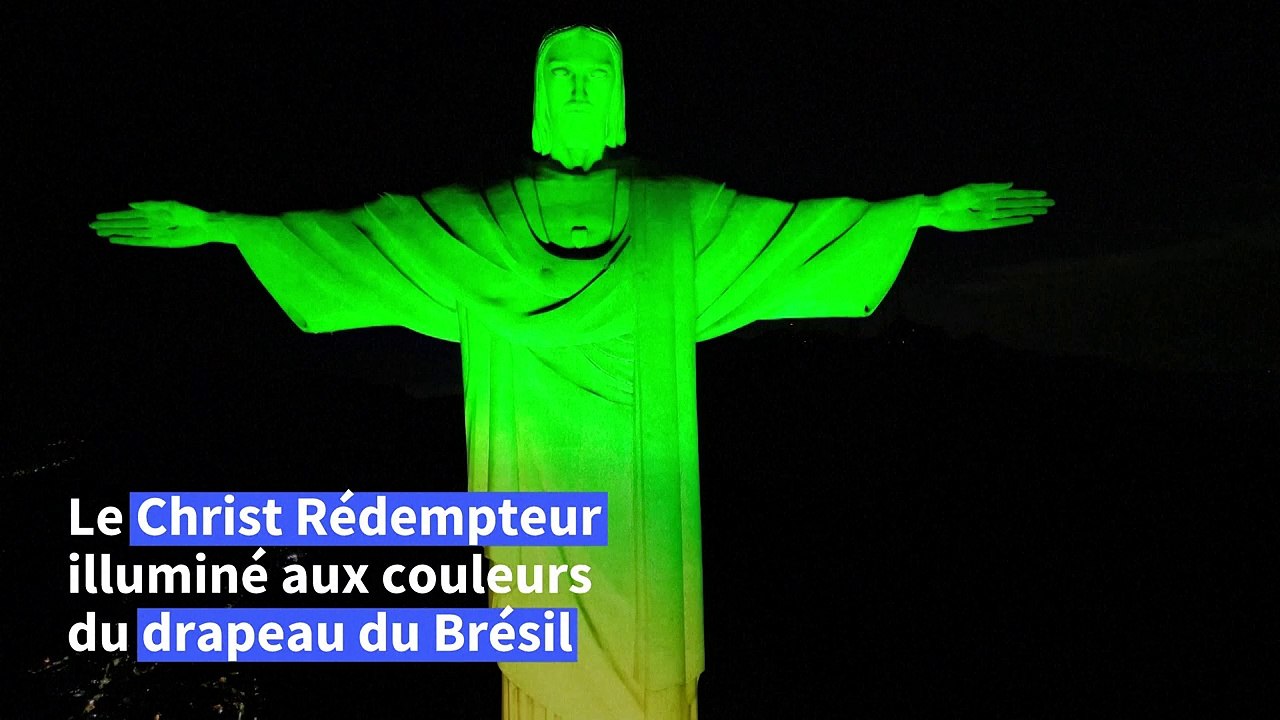Le Christ Rédempteur illuminé pour l'attribution du Mondial féminin 2027 au Brésil