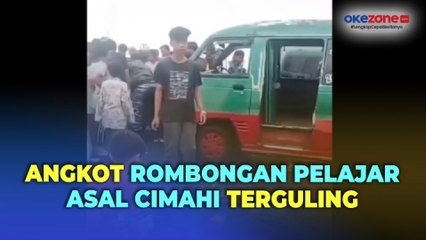 Angkot Rombongan Pelajar SMP Asal Cimahi Terguling di Flyover Ciroyom Bandung