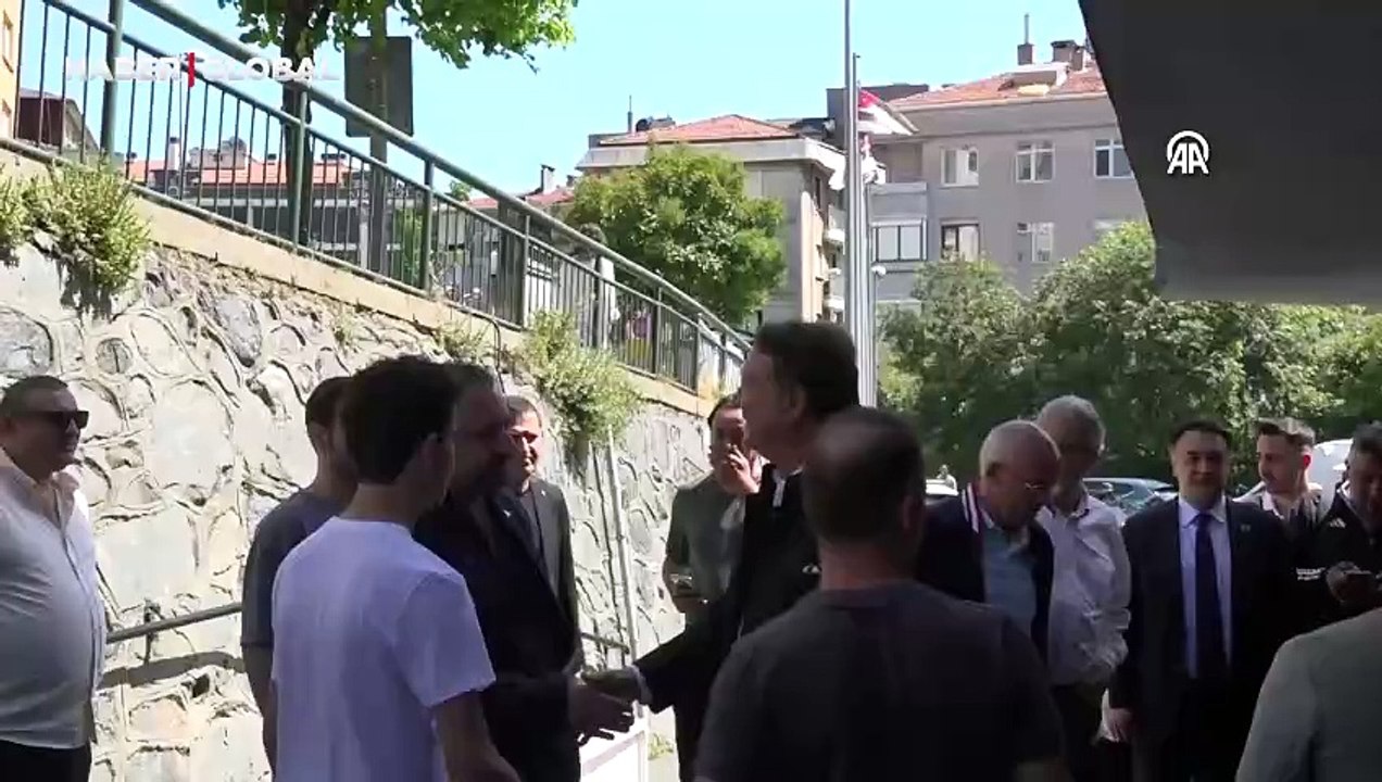 Beşiktaş Başkanı Hasan Arat'tan 'teknik direktör' açıklaması