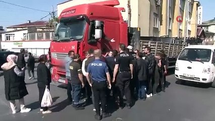 O anlar böyle görüntülendi! Direksiyon başında kalp krizi geçirdi ortalık birbirine girdi