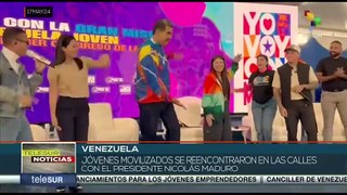 Jóvenes venezolanos exigen el fin de las sanciones ilegales de EE.UU.