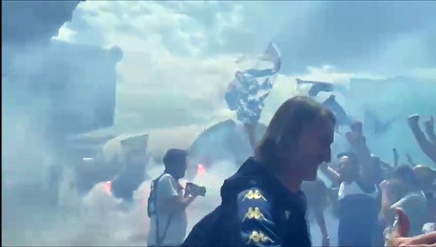 Empoli, tifosi fuori dallo stadio per caricare la squadra