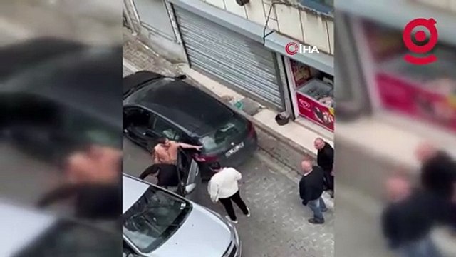 İstanbul'un göbeğinde dehşet! Sokak ortasında aracından indirip darp ettikleri adamı kaçırdılar