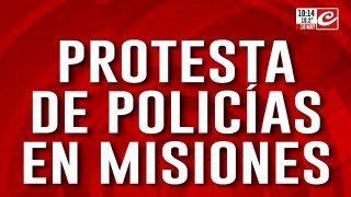 Miles de policías se concentran y protestan en Posadas
