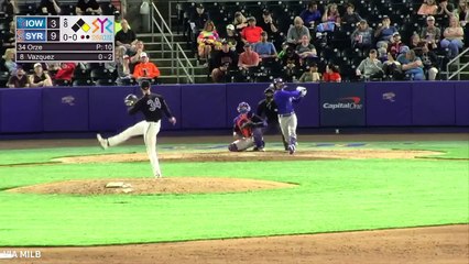 ¡Luisangel Acuña con una gran atrapada en el center field!