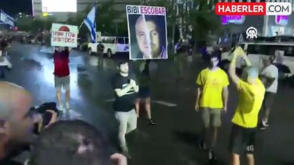 Tel Aviv'de sokaklar yangın yeri! Netanyahu'nun istifasını isteyen göstericilere polisten sert müdahale