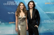 Elizabeth Hurley asegura que su hijo no es un 'niño de mamá'
