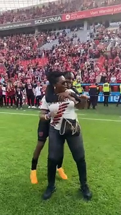 Bayern Leverkusen Victory: Jeremy Frimpong and Mum On The Dance Floor