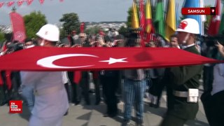 Atatürk'ün Samsun'a çıkışını temsil eden bayrak karaya çıkarıldı