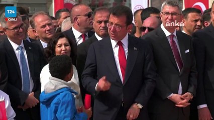 23 Nisan törenlerinde çok konuşulan Efe Ercan, 19 Mayıs’ta da Ekrem İmamoğlu’nun yanındaydı