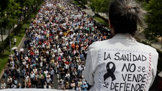 Nueva manifestación en el centro de Madrid en defensa de la sanidad pública
