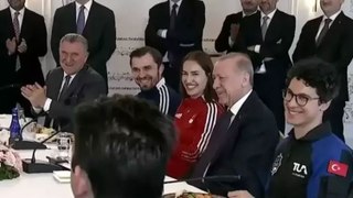 Cumhurbaşkanı Erdoğan ile milli sporcu Abdullah Öztürk arasında güldüren diyalog
