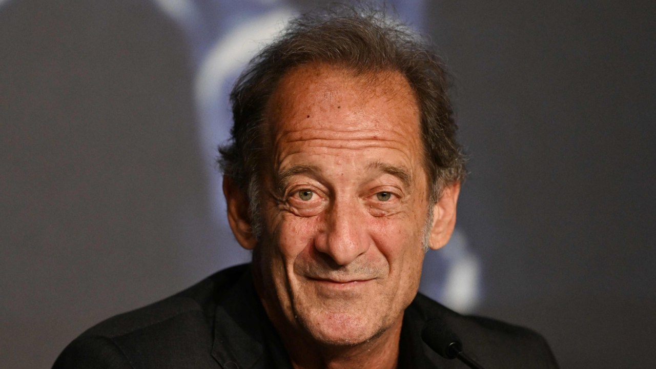 GALA VIDEO - Vincent Lindon agacé des allusions à ses tics : “J’ai dit 25 fois en interview…”