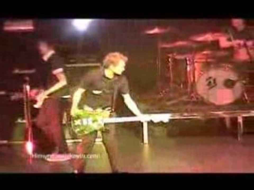 Sum 41 Live @ Montreal 01 Underclass Hero