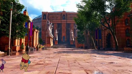 Pooh walks through Theed