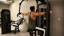 rear delt machine