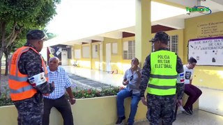 Quejas entre delegados de la Fuerza del Pueblo en proceso de votación del Liceo Ercilia Pepín SFM