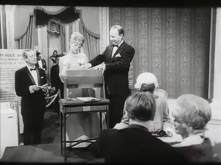 Darling chérie Bande-annonce (EN)