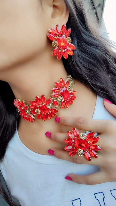 Gems Stone Necklace Design ❤️