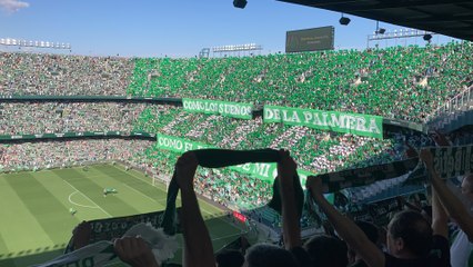 Himno y tifo en el Benito Villamarín
