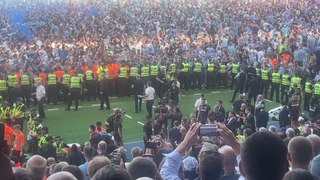 Manchester City Pitch Invasion & fans title Celebrations