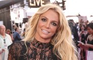 Britney Spears afirma que su pie lastimado ya está 'mejor'
